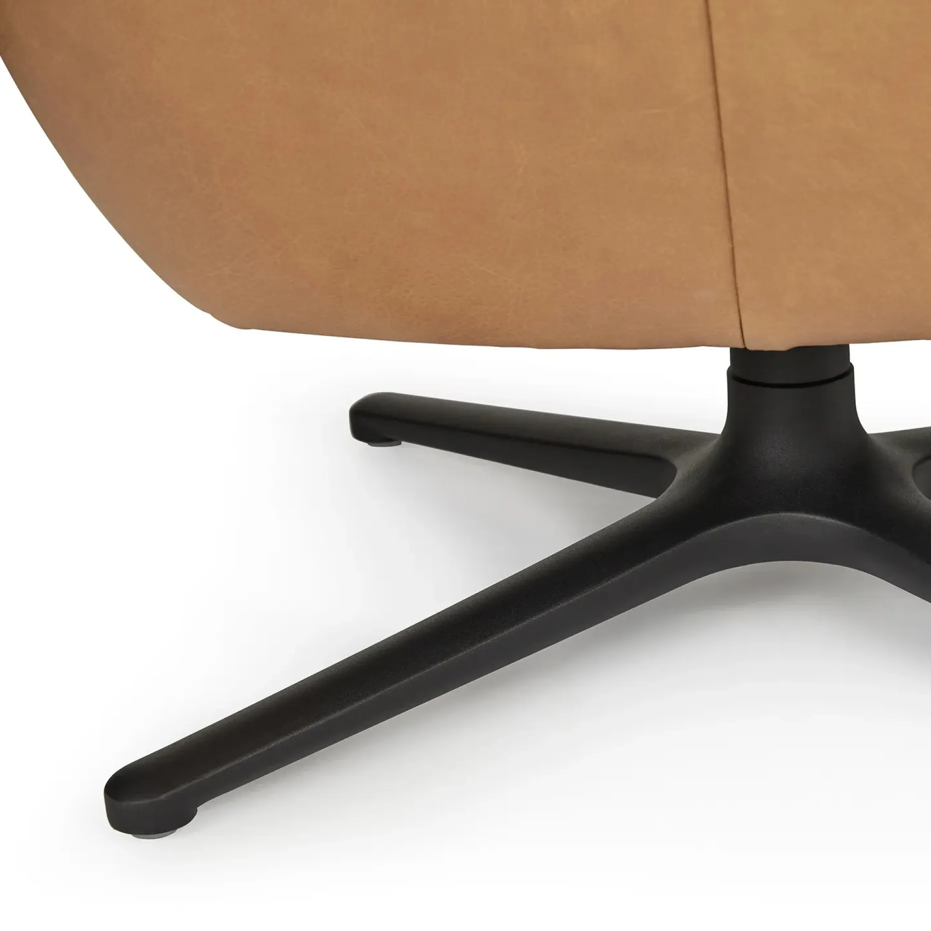 Agga 31" Leather Swivel Lounge Chair - Charme Tan