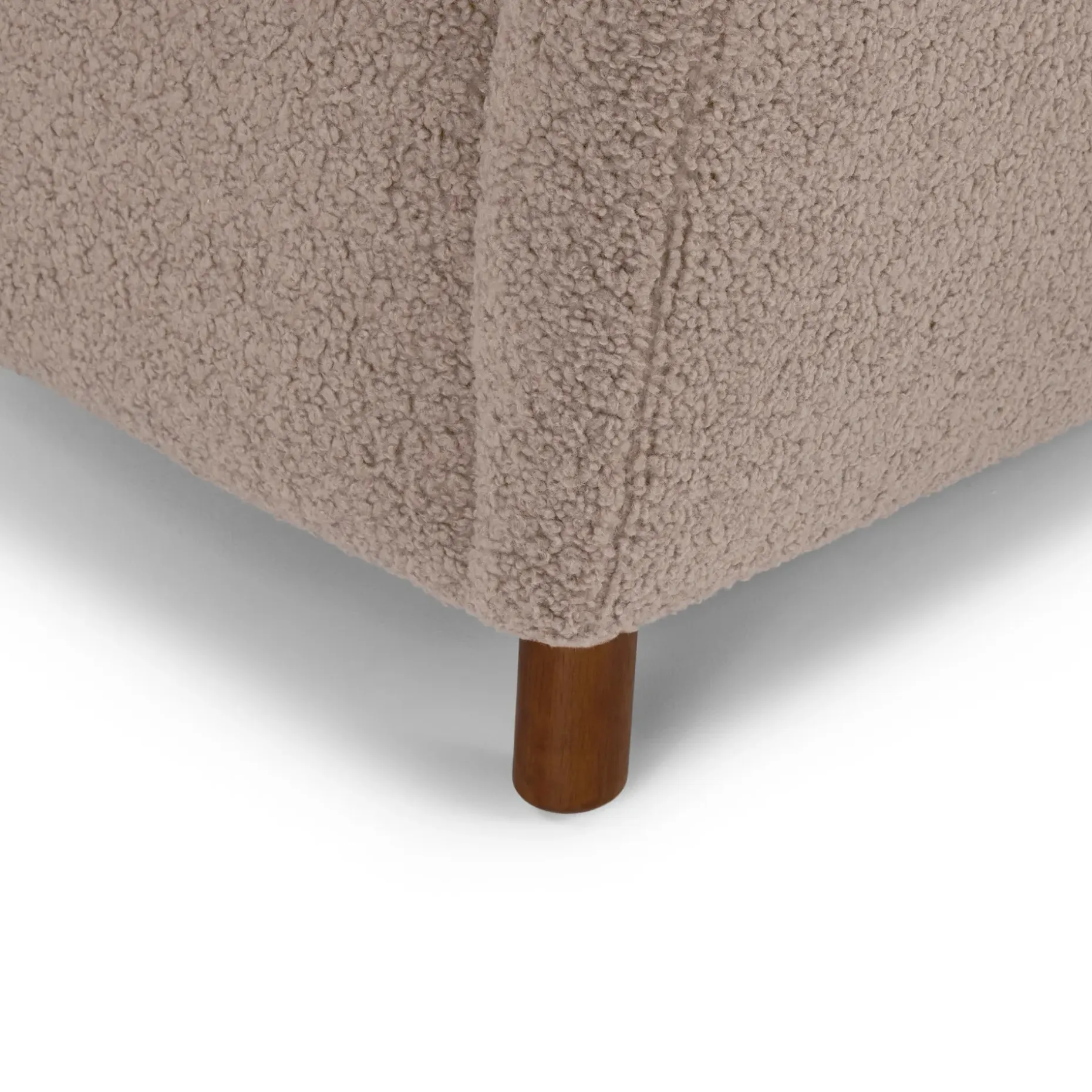 Archie 31.5" Lounge Chair - Short Shearling Taupe