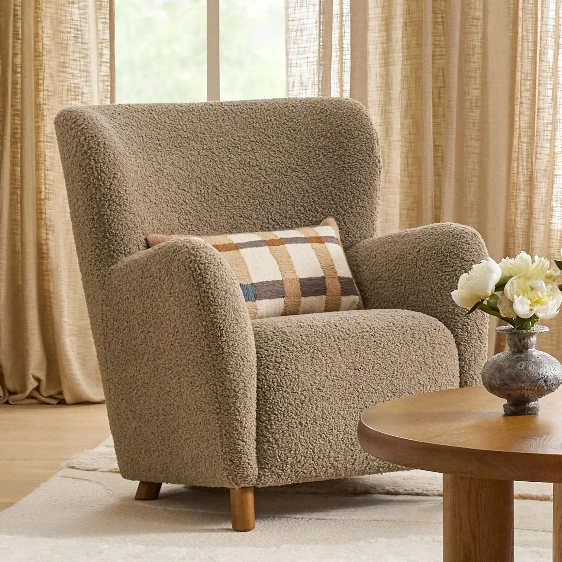 Archie 31.5" Lounge Chair - Short Shearling Taupe