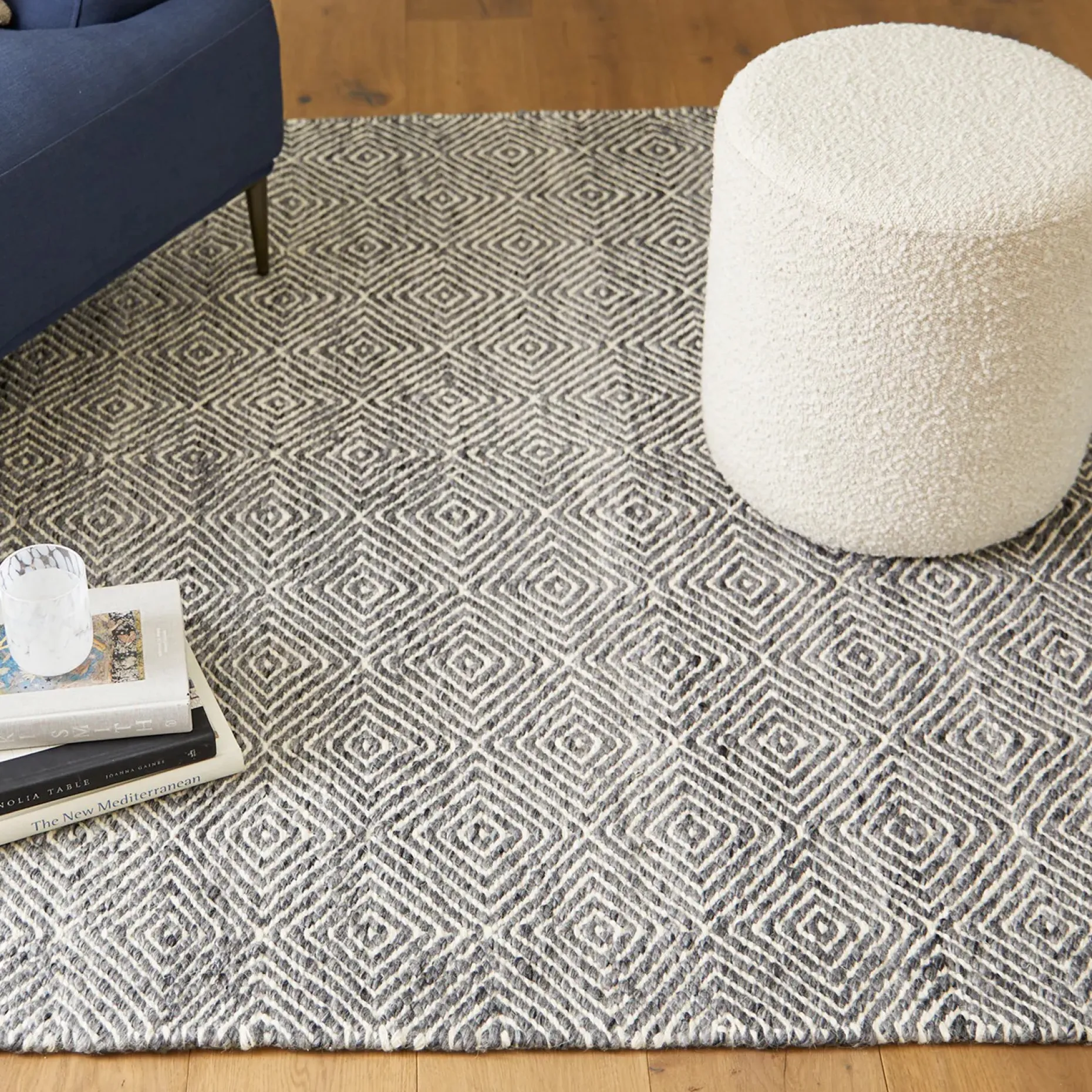 Bovi 5 x 8 Rug - Silver Gray