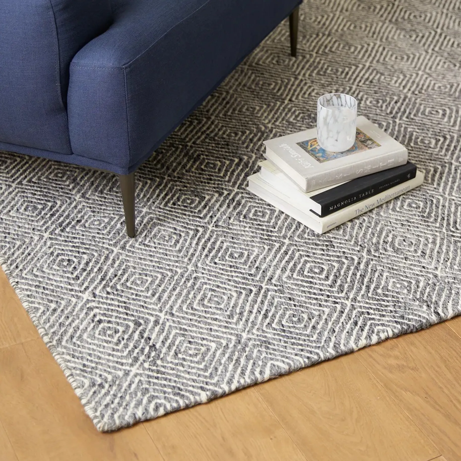 Bovi 5 x 8 Rug - Silver Gray