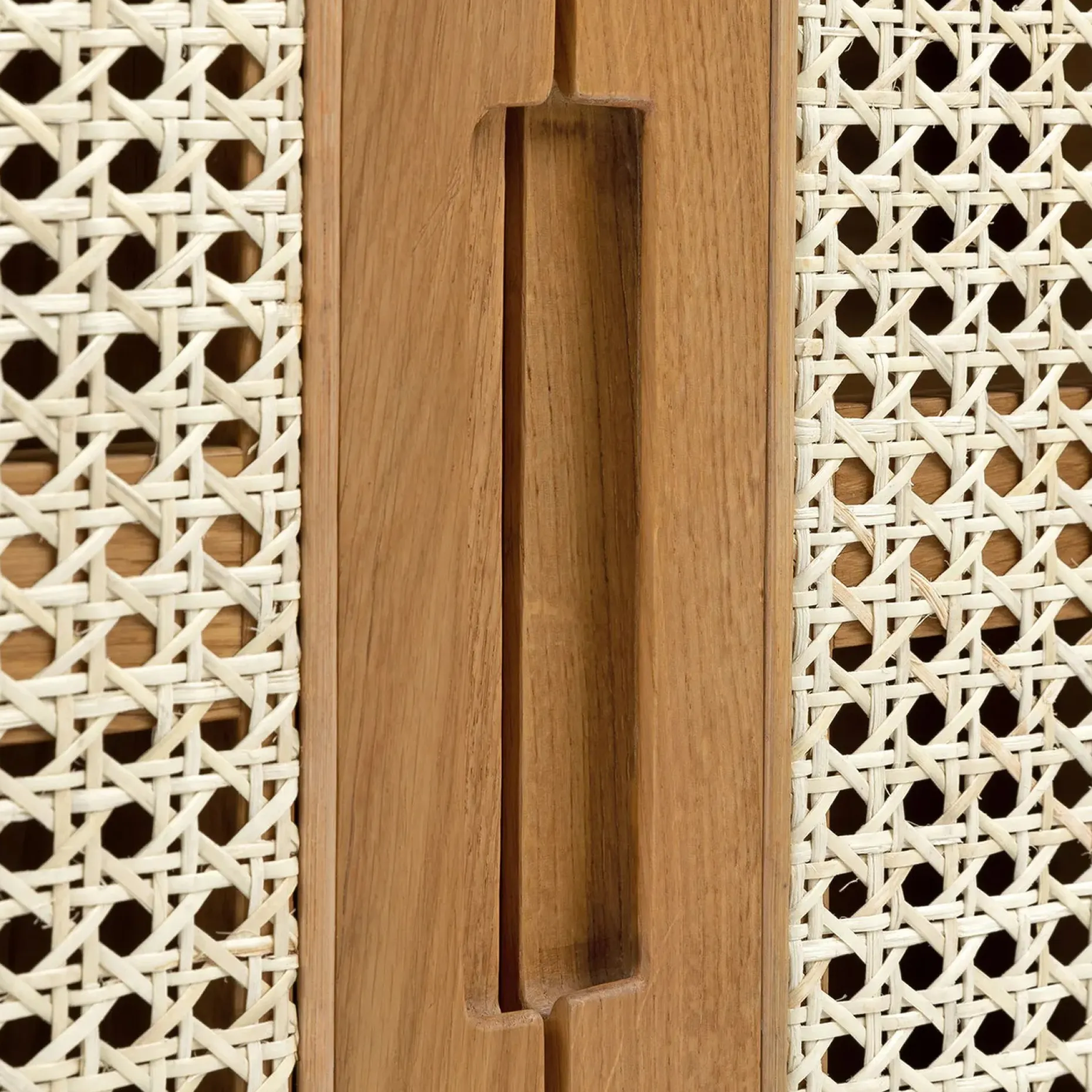Candra 63" Media Unit - Oak