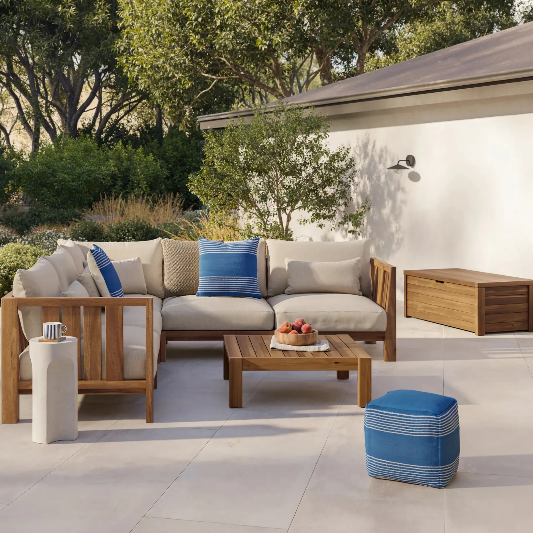 Cove 47" Outdoor Storage Trunk - Acacia