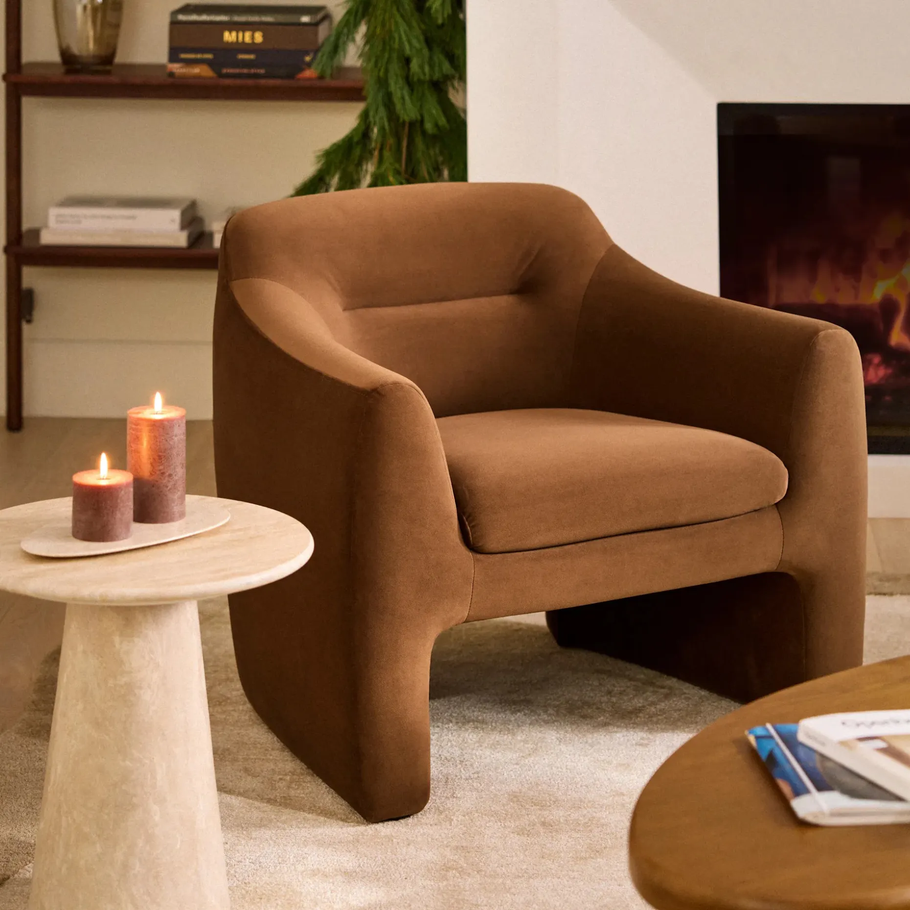 Eleanor 34" Velvet Lounge Chair - Hale Earth