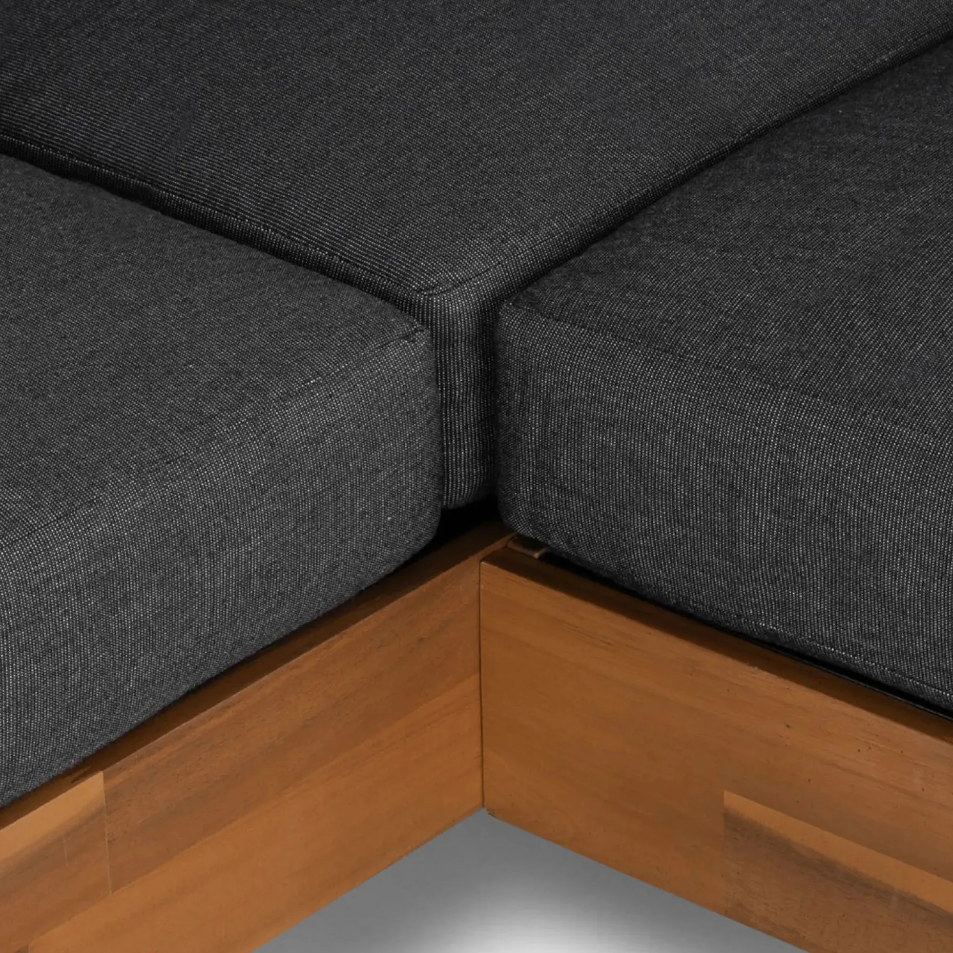 Lubek 100.5" Outdoor Low Corner Sectional - Slate Gray