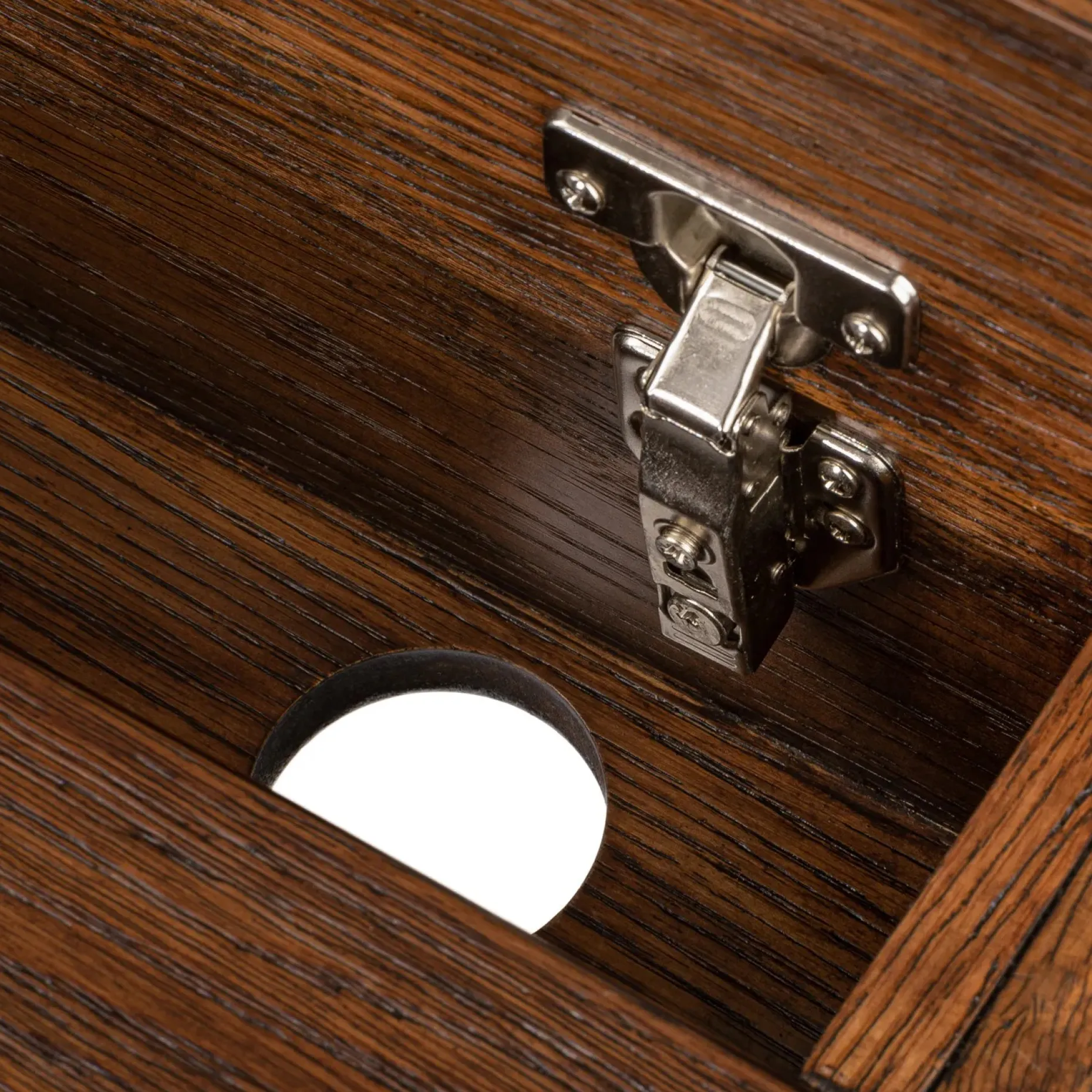 Madera 54" Desk - Chestnut