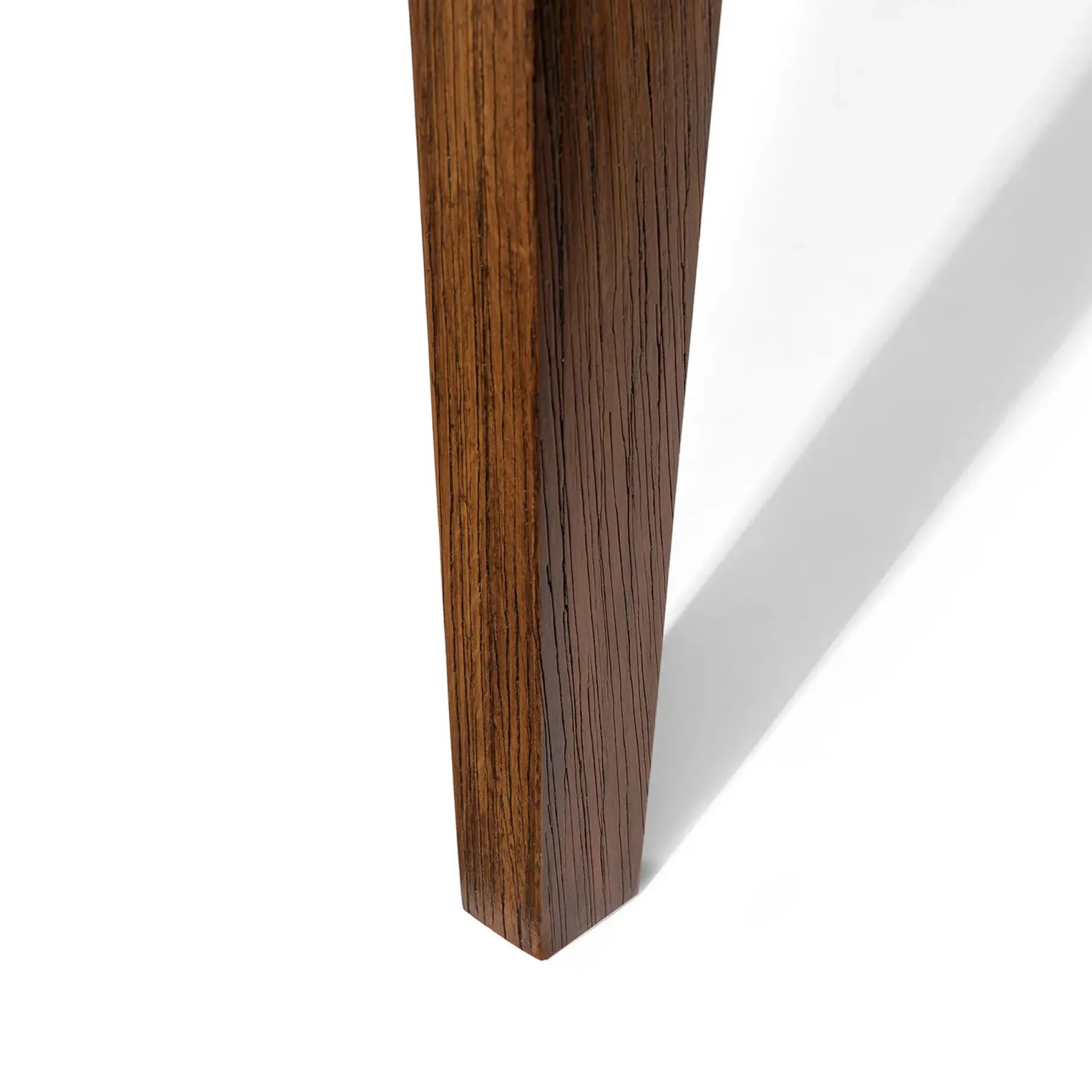 Madera 54" Desk - Chestnut
