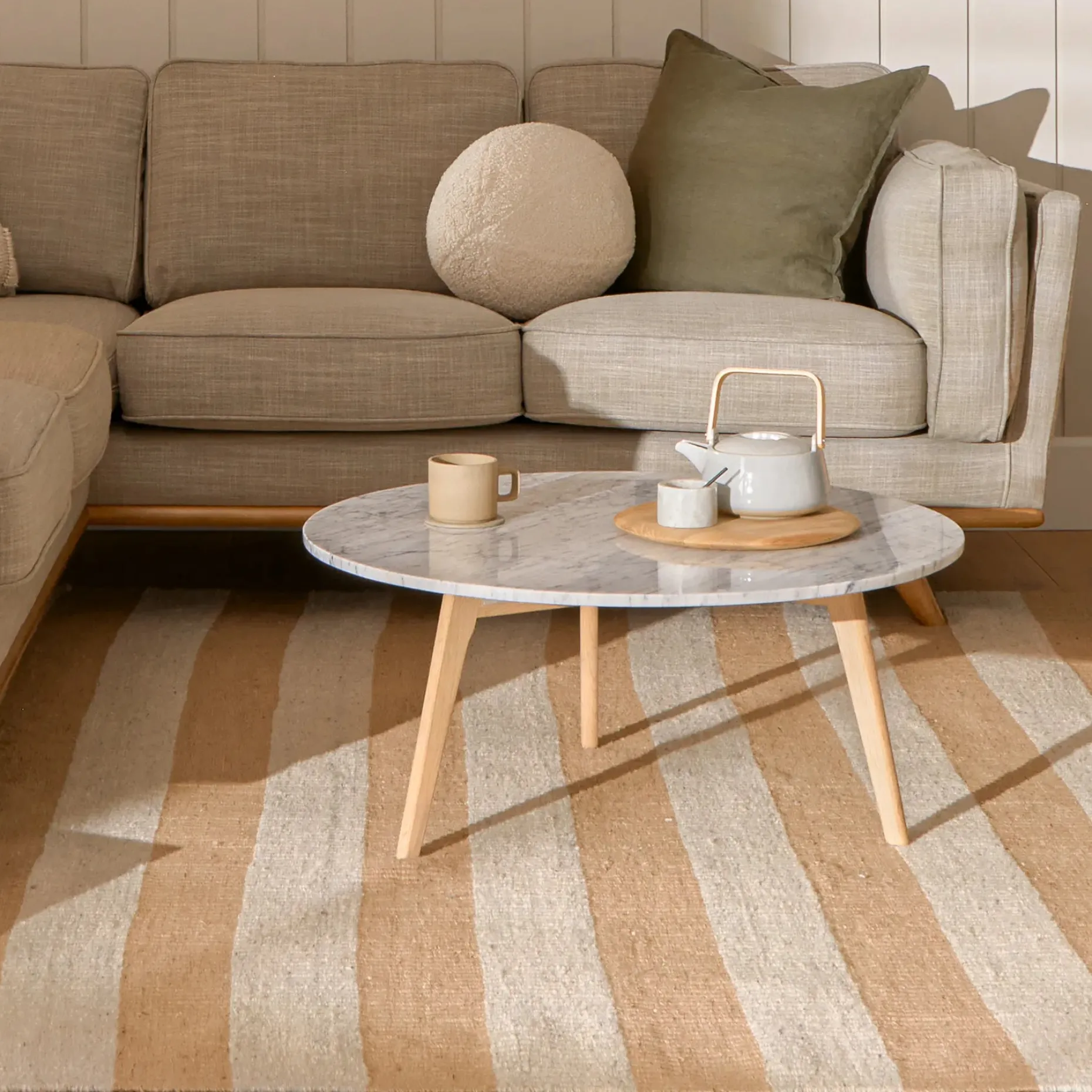 Mara 31.5" Marble Coffee Table - Oak