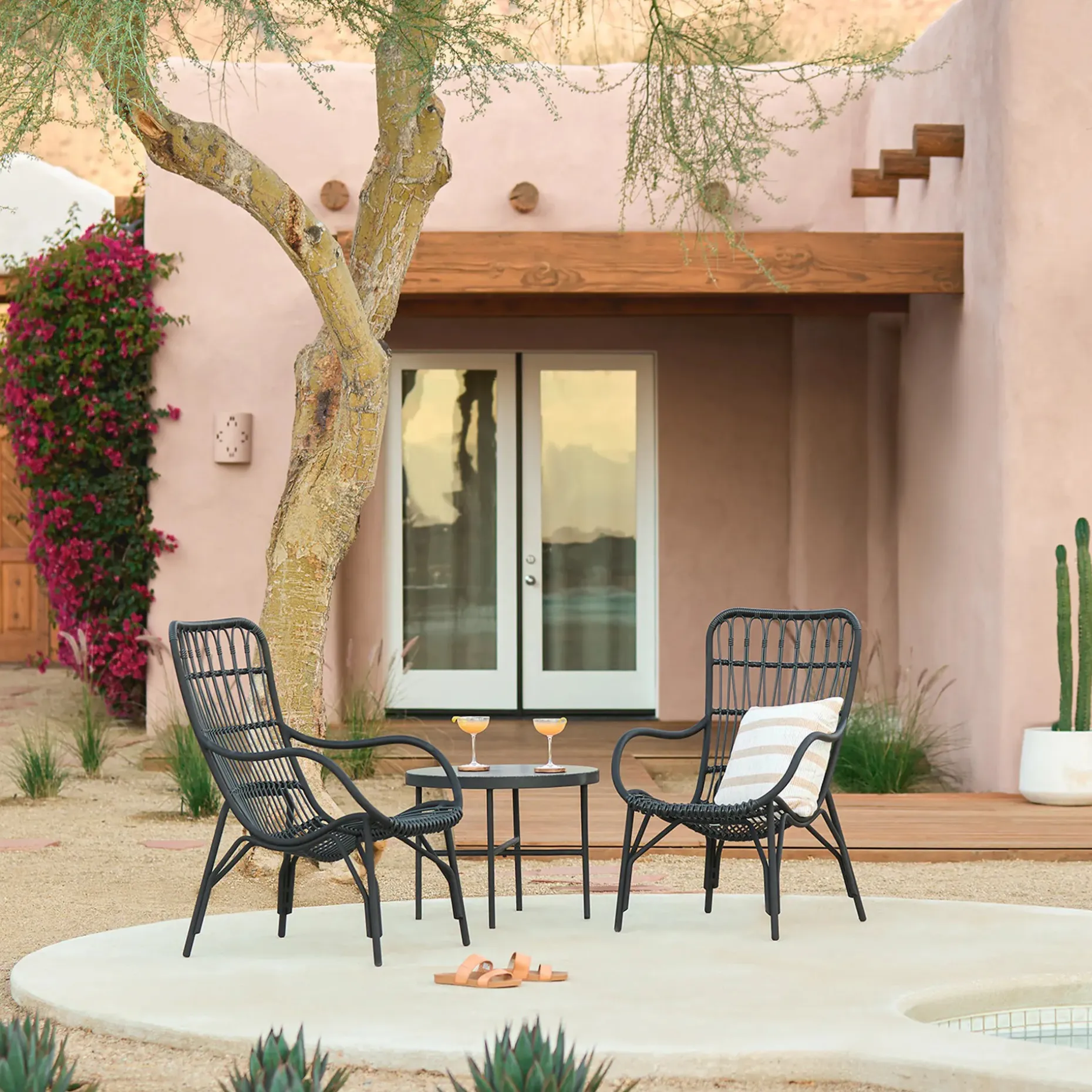 Medan 25" Outdoor Lounge Chair - Graphite