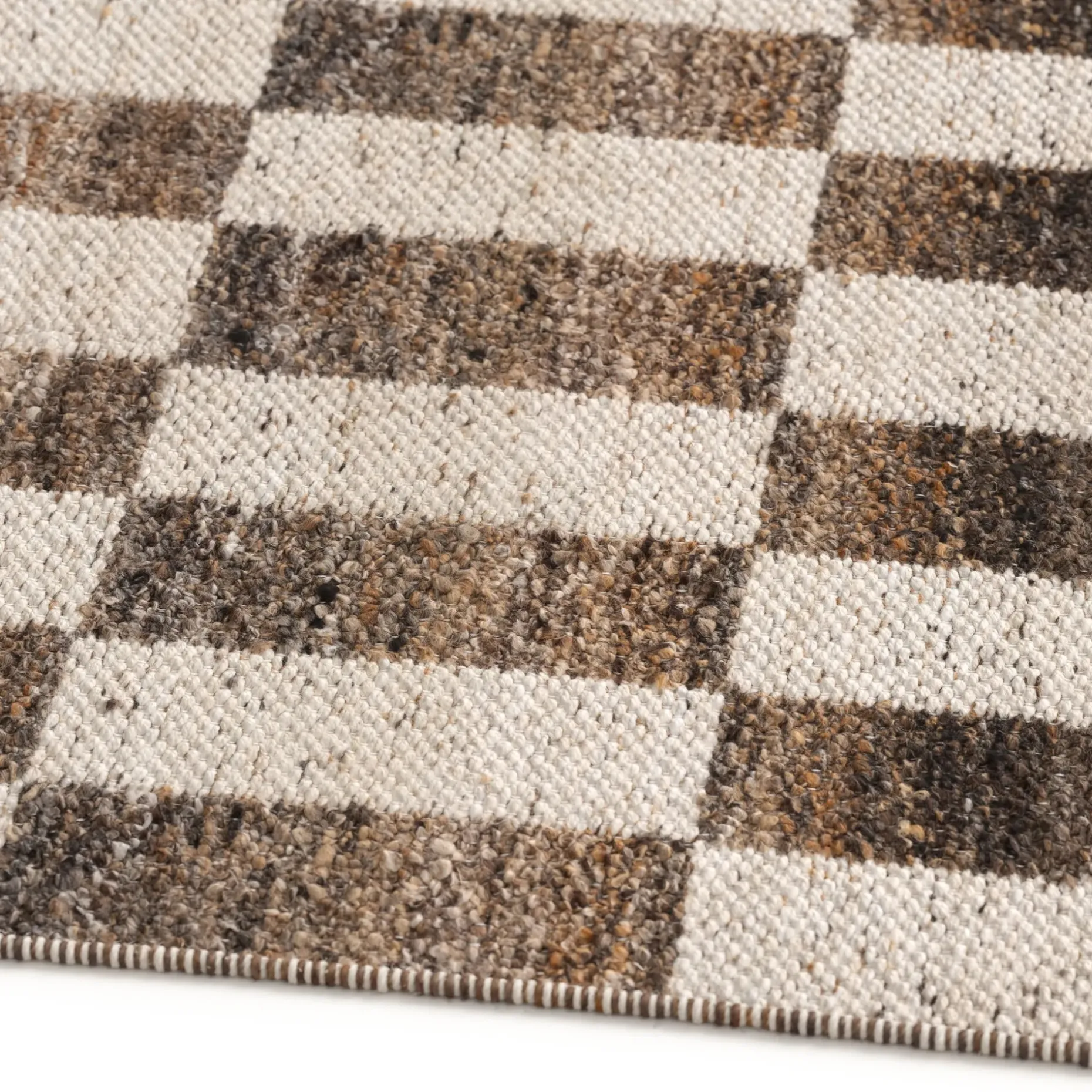 Mira 8 x 10 Indoor/Outdoor Rug - Checkered Brown
