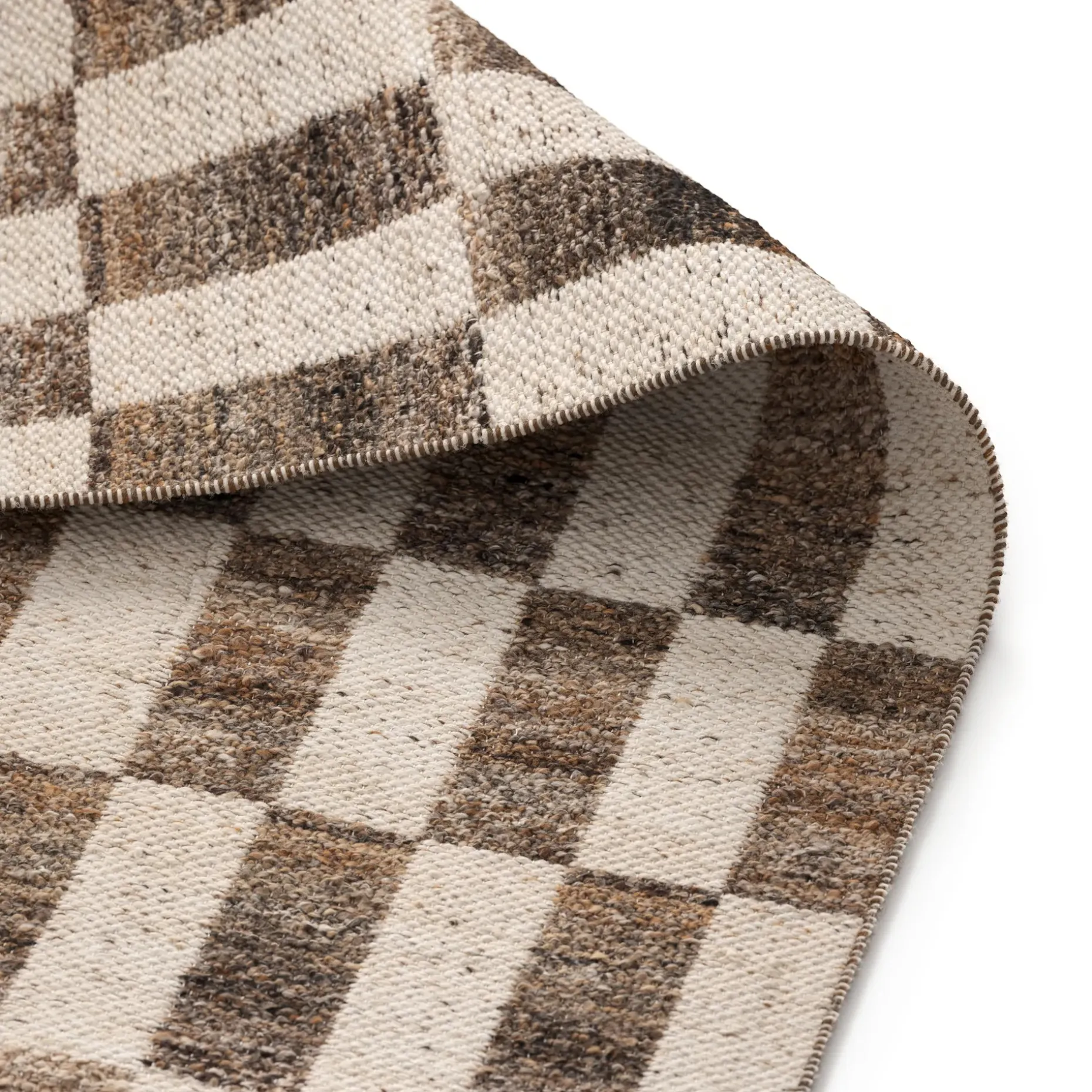 Mira 8 x 10 Indoor/Outdoor Rug - Checkered Brown