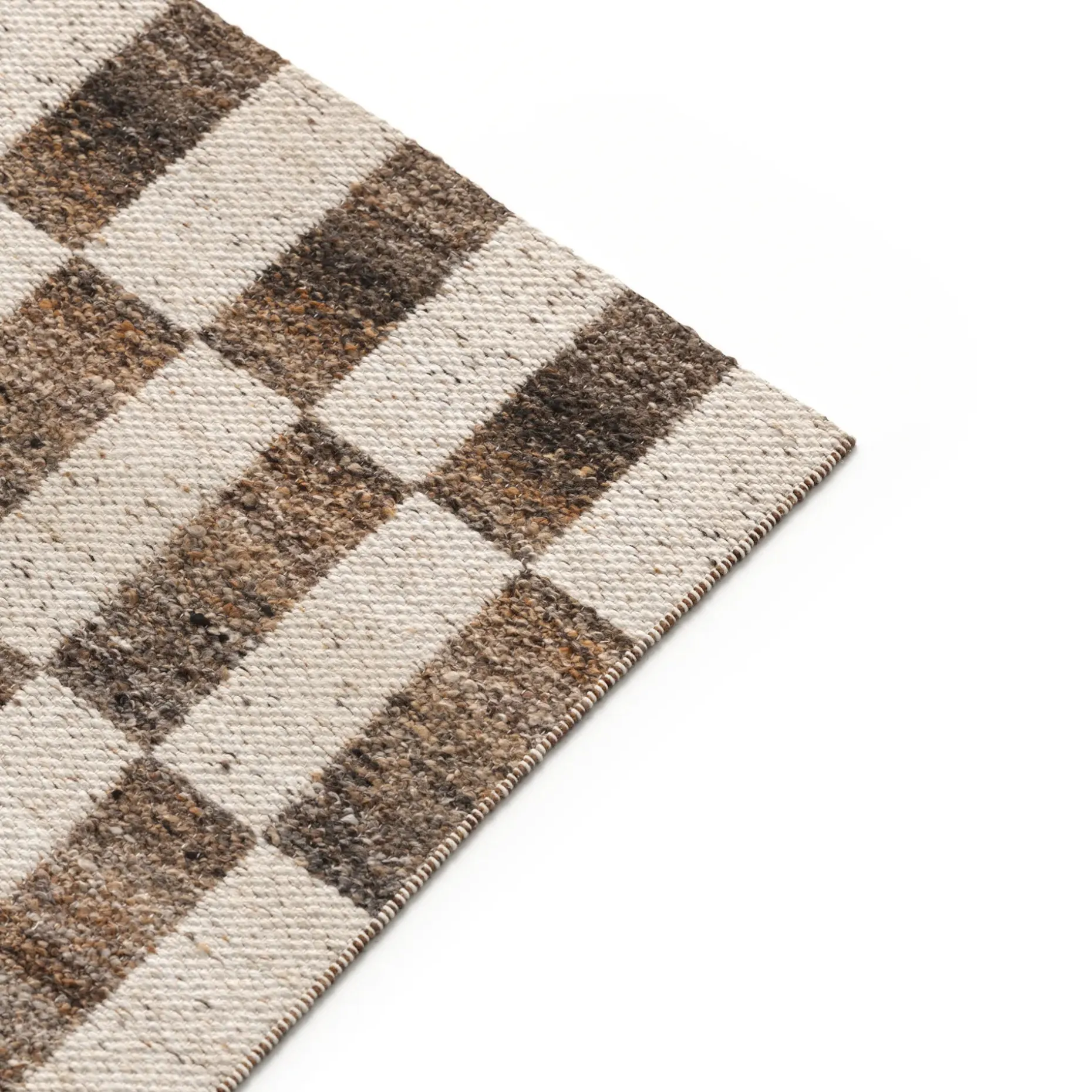 Mira 8 x 10 Indoor/Outdoor Rug - Checkered Brown