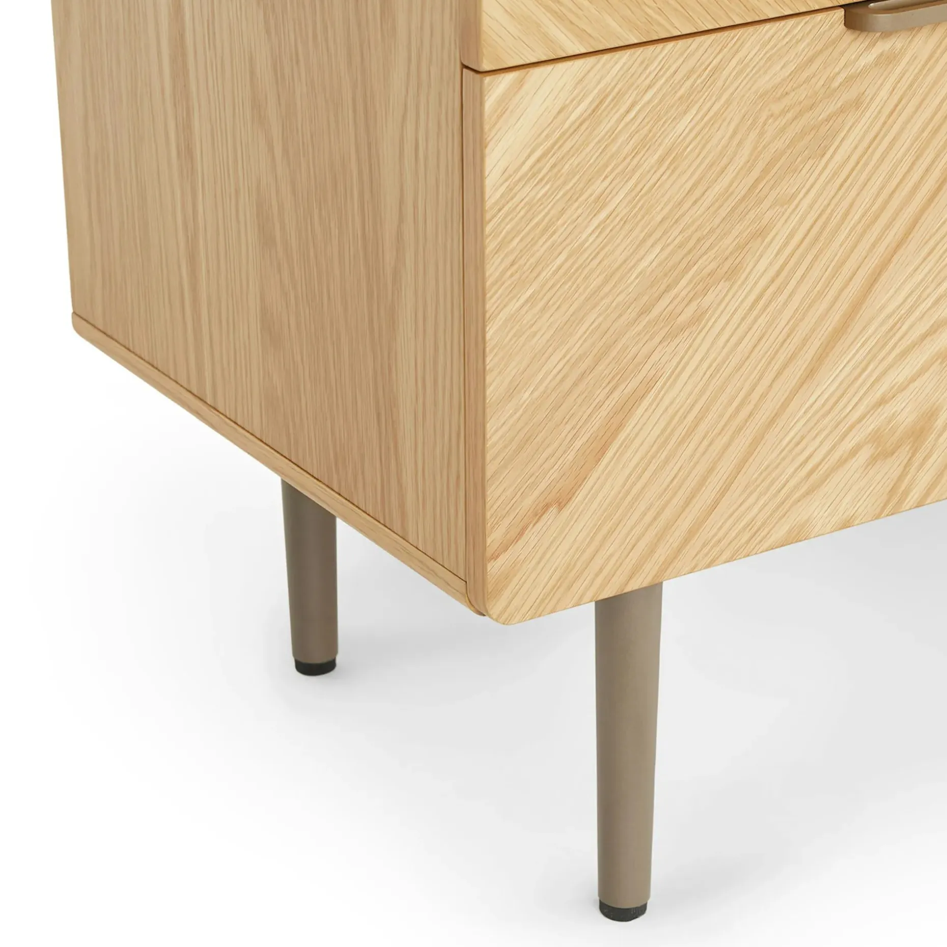 Nera 63" Low Media Unit - Oak