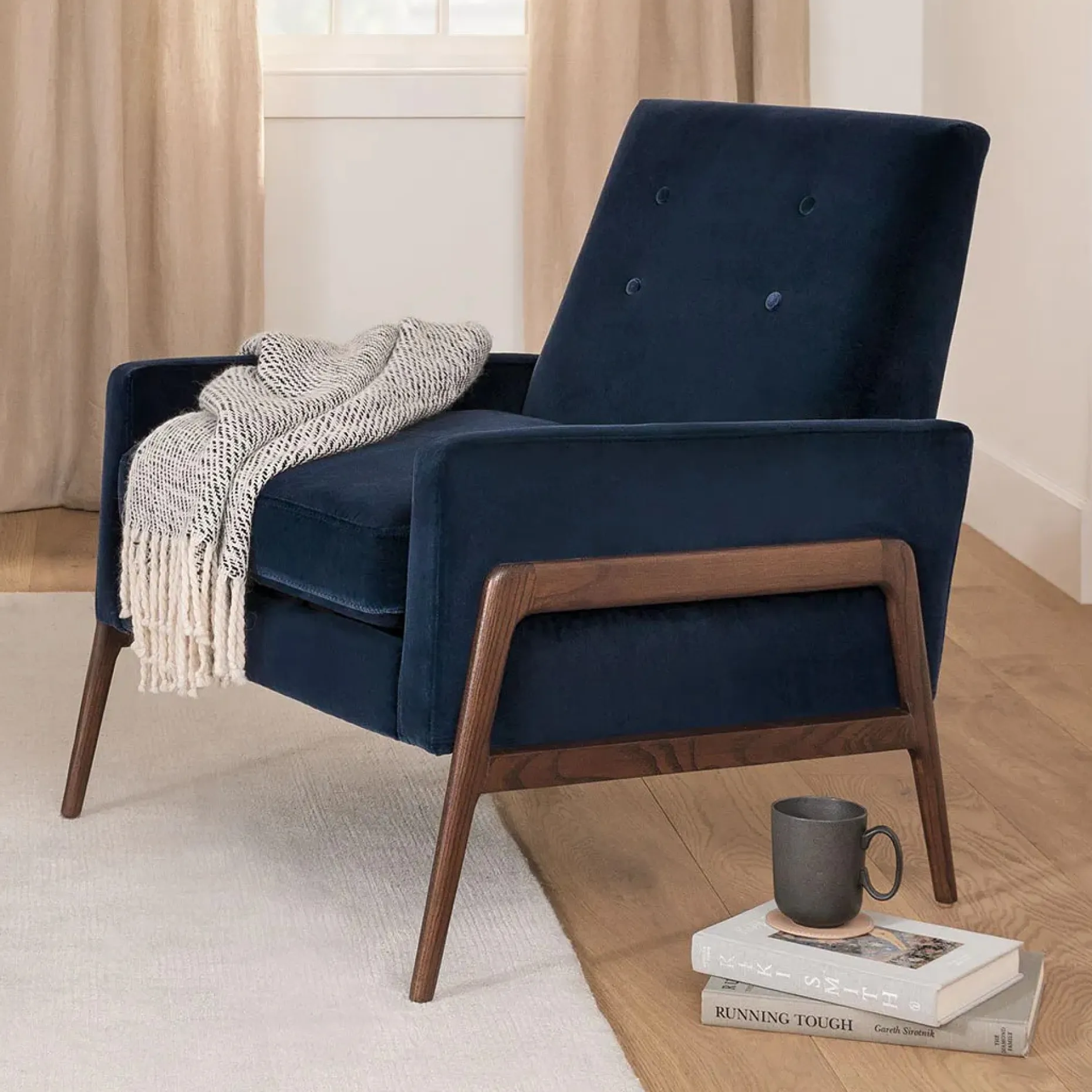 Nord 29" Velvet Lounge Chair - Cascadia Blue