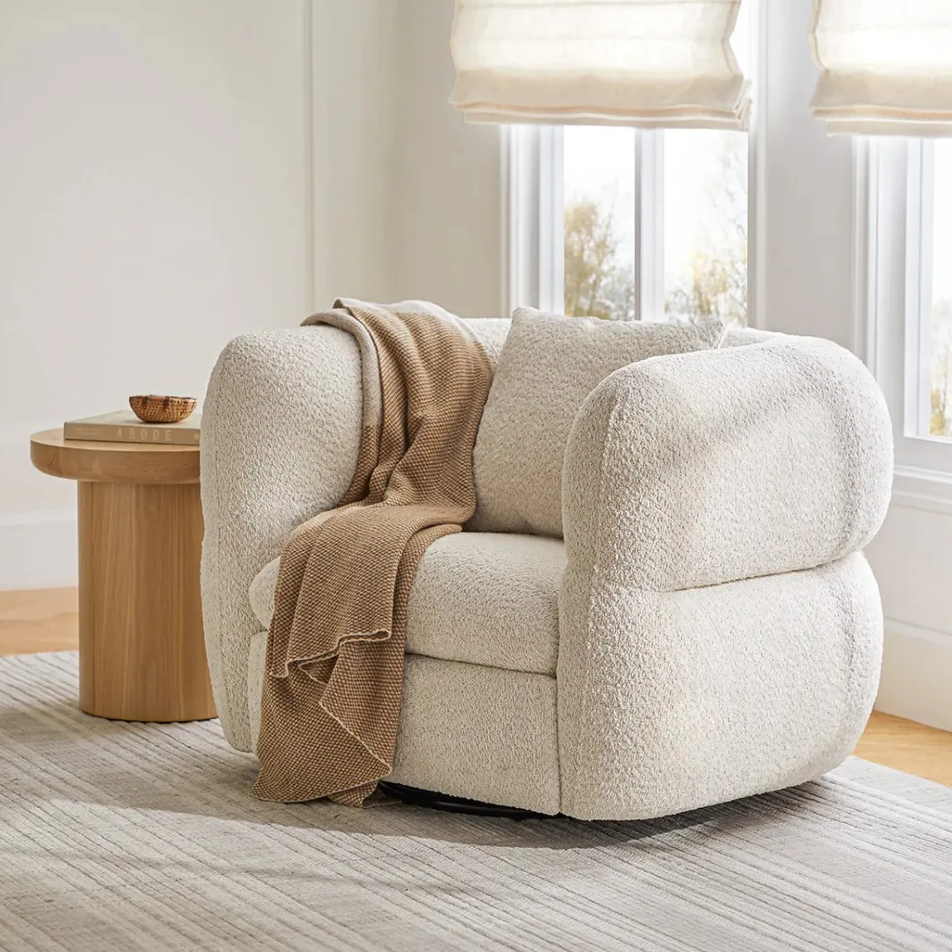Quinn 40.5" Swivel Lounge Chair - Nouna Pearl