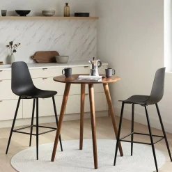 Svelti Bar Stool - Pure Black