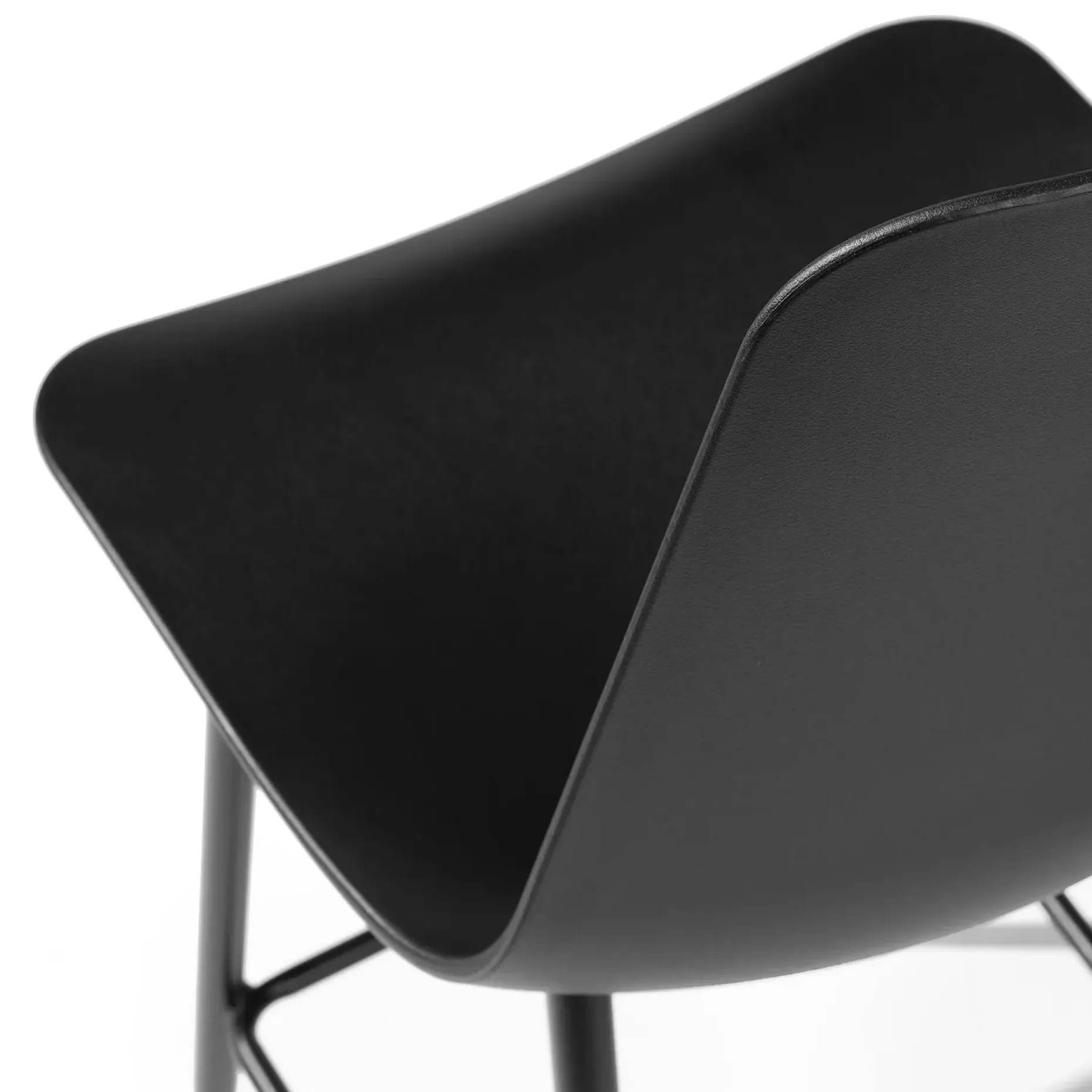 Svelti Counter Stool - Pure Black