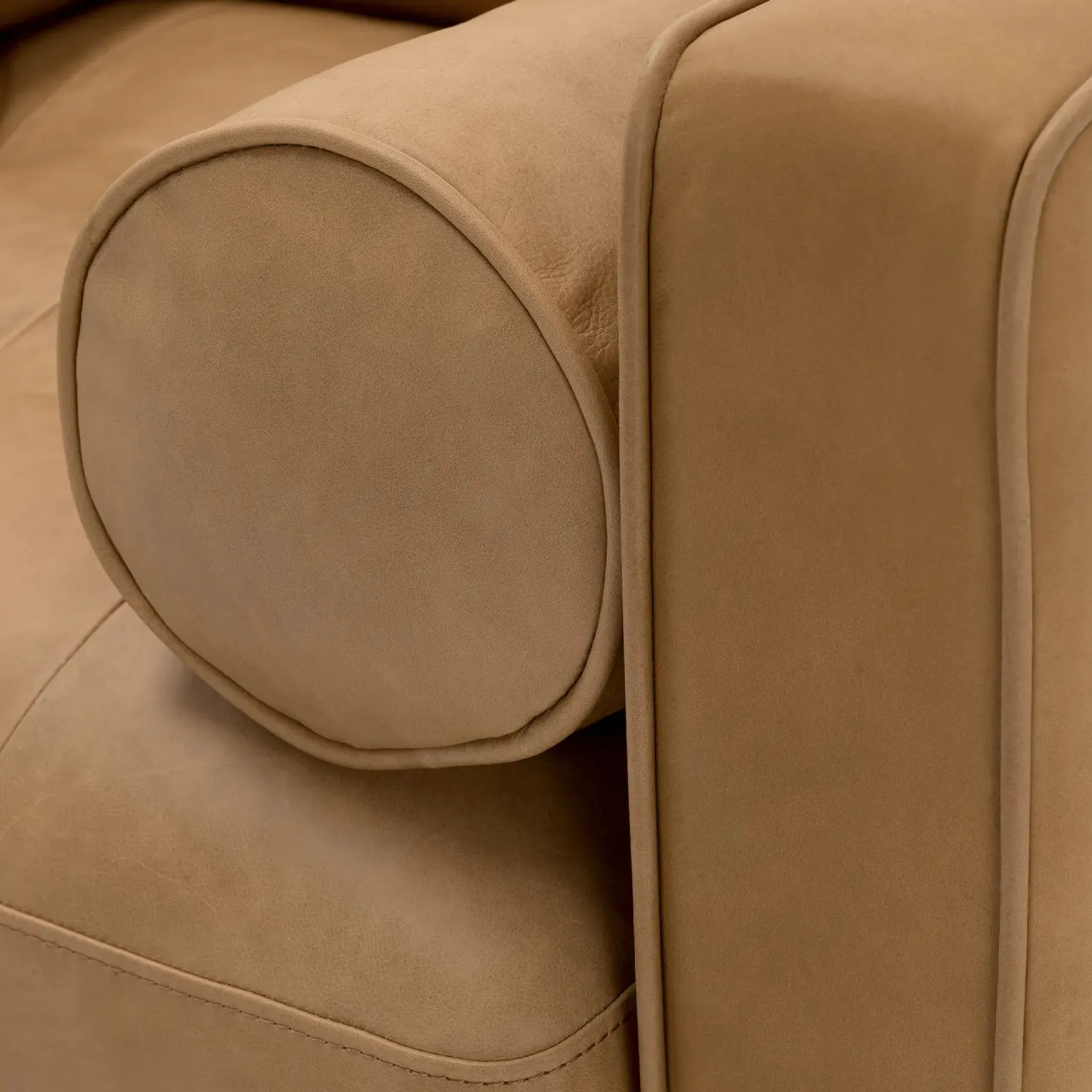 Sven 42" Tufted Leather Lounge Chair - Charme Tan