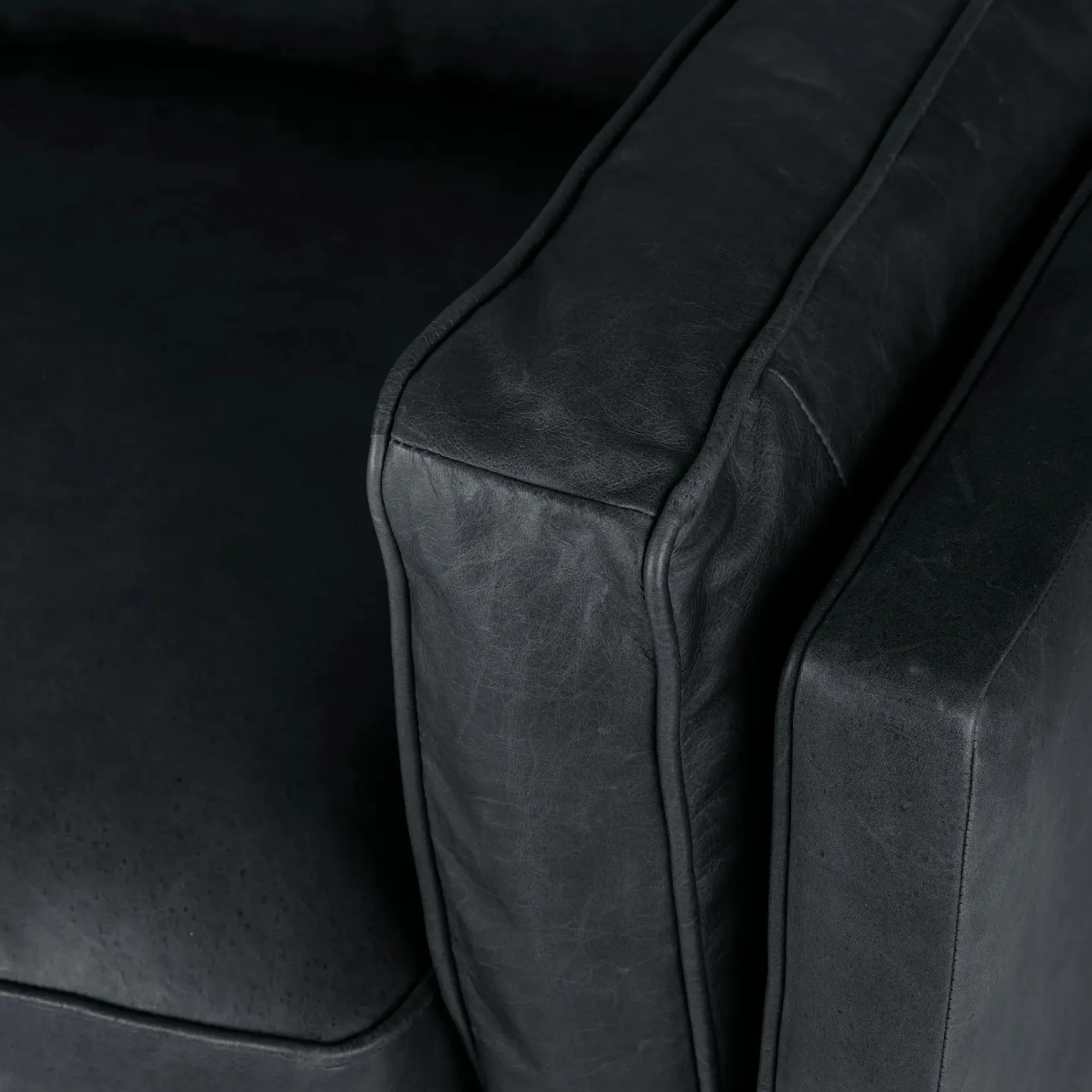 Timber 90" Leather Sofa - Charme Black