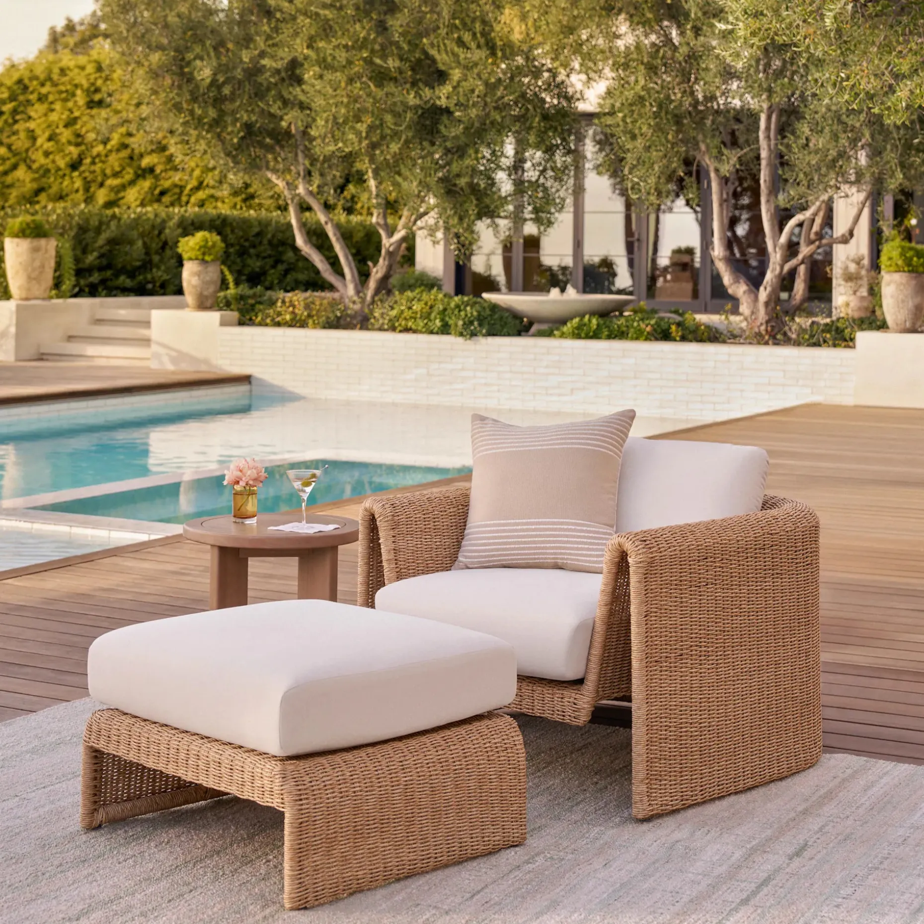 Willa 38" Outdoor Wicker Lounge Chair - Dravite Ivory